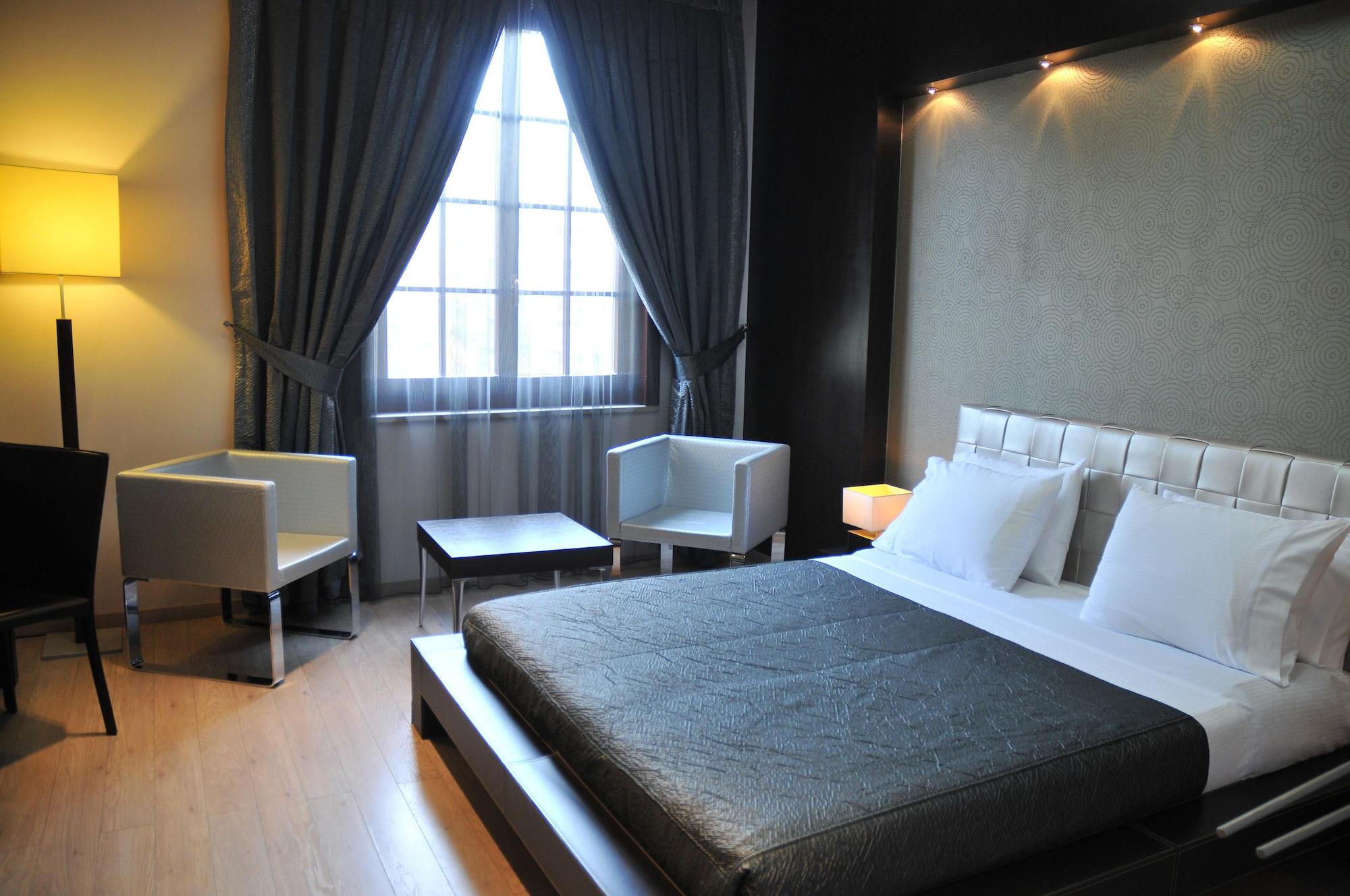 Monarc Hotel Tirana Exterior photo