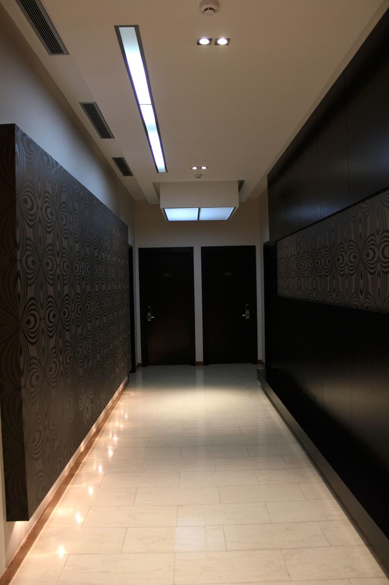 Monarc Hotel Tirana Exterior photo