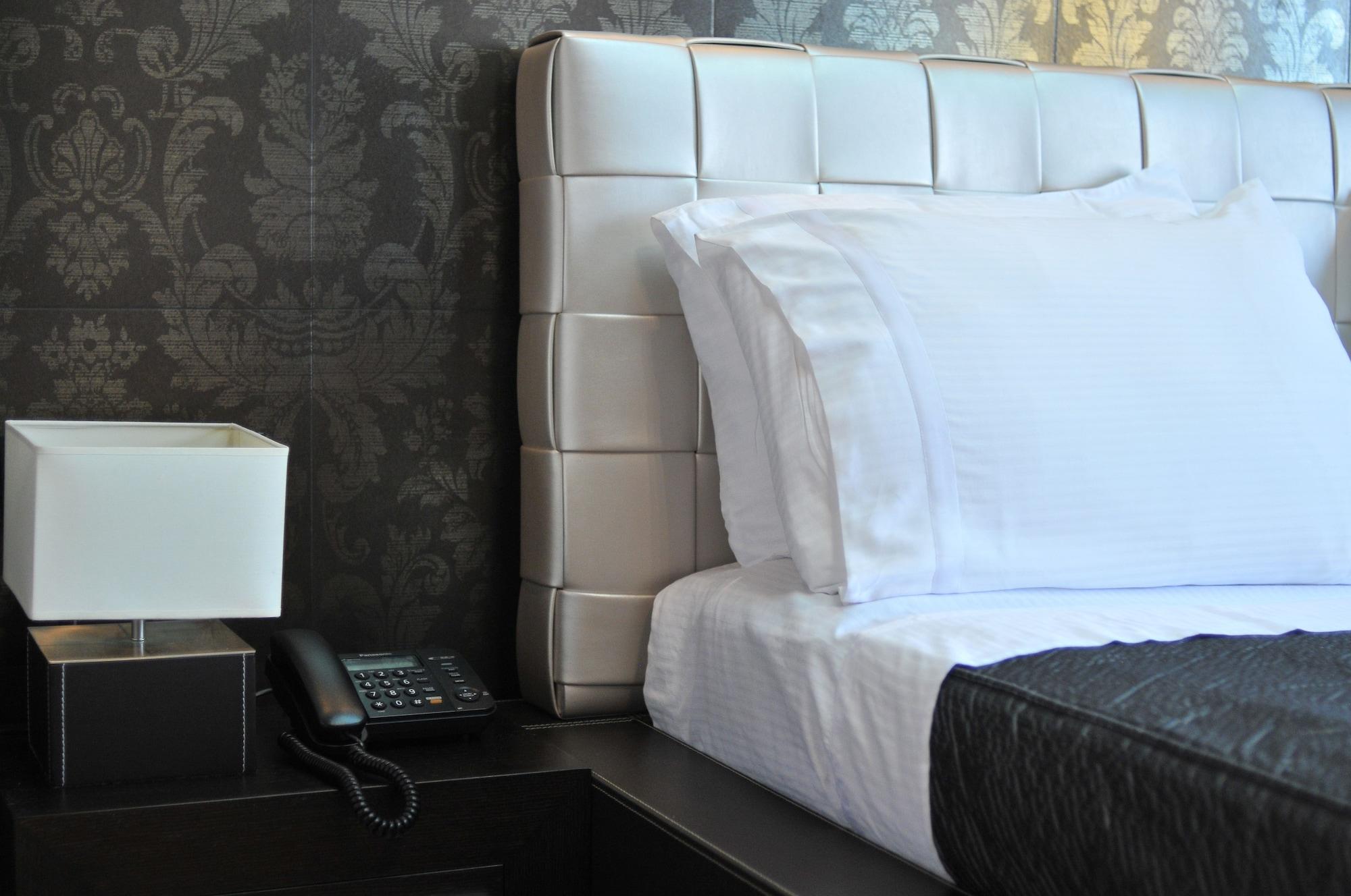 Monarc Hotel Tirana Exterior photo