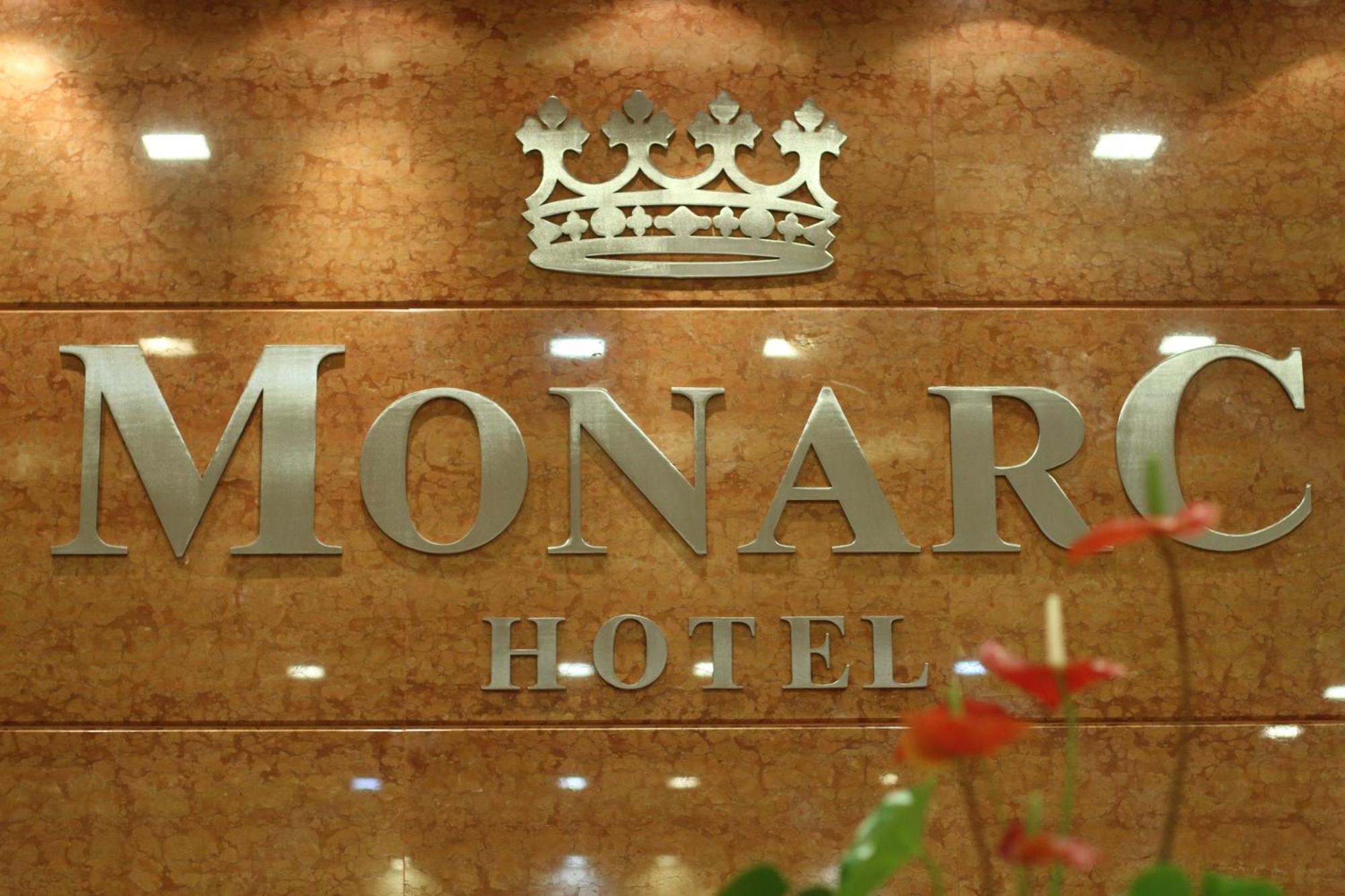 Monarc Hotel Tirana Exterior photo