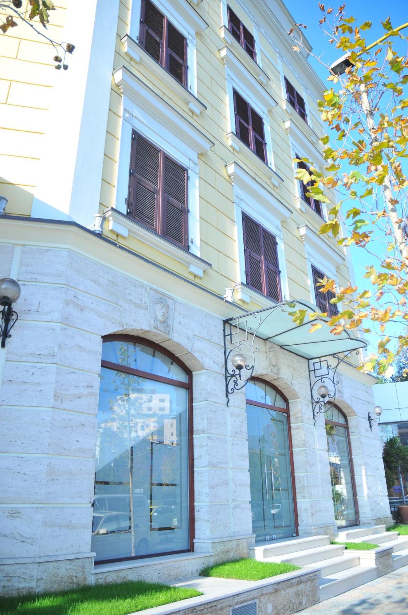 Monarc Hotel Tirana Exterior photo