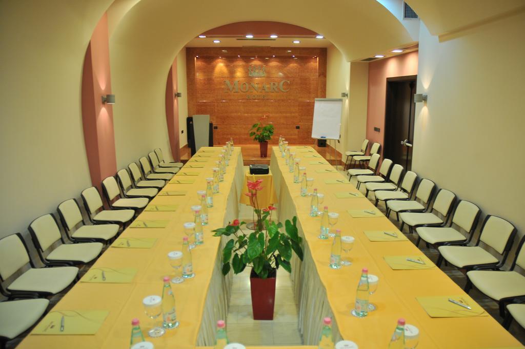 Monarc Hotel Tirana Exterior photo