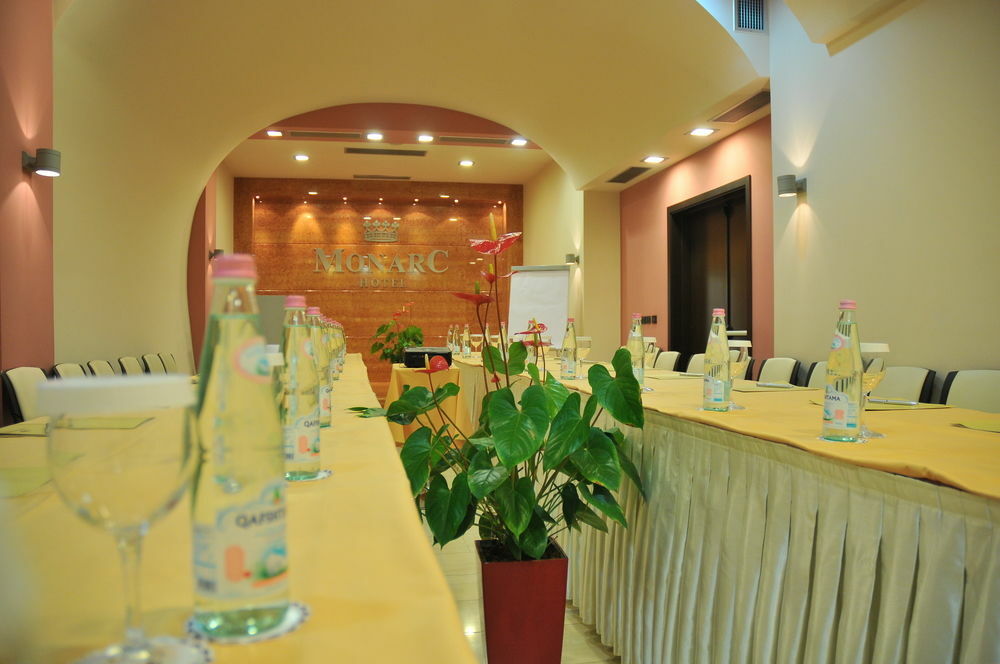 Monarc Hotel Tirana Exterior photo