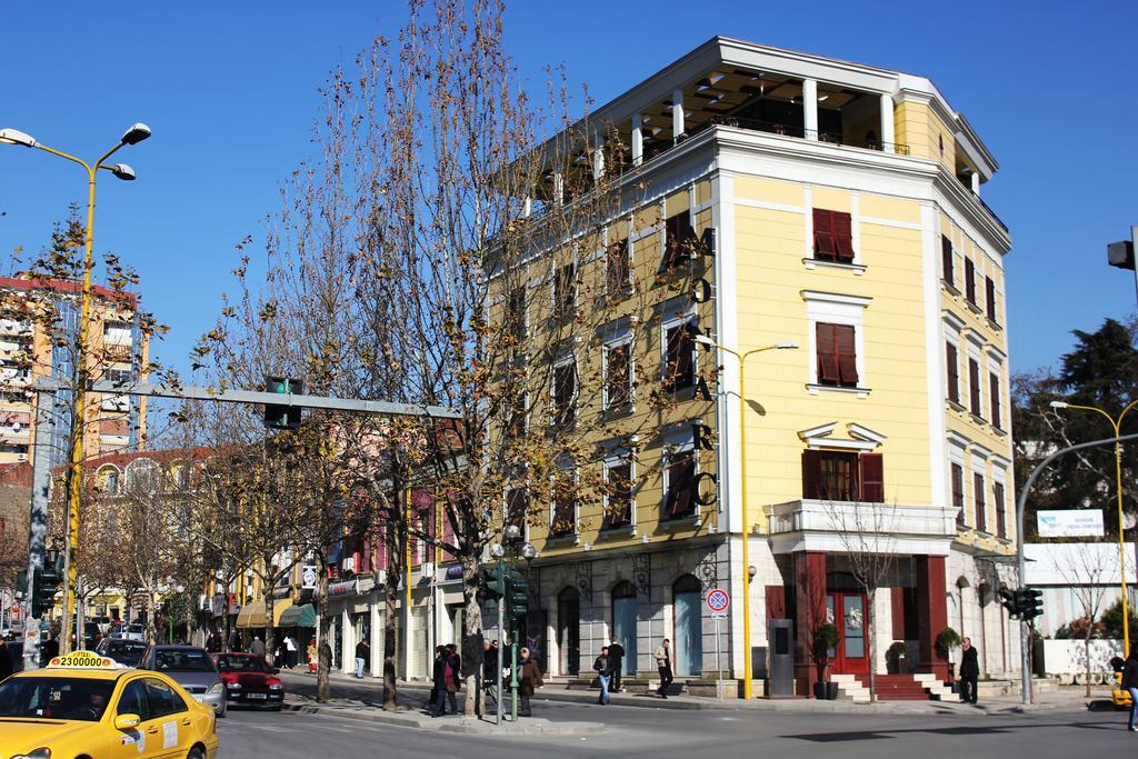 Monarc Hotel Tirana Exterior photo